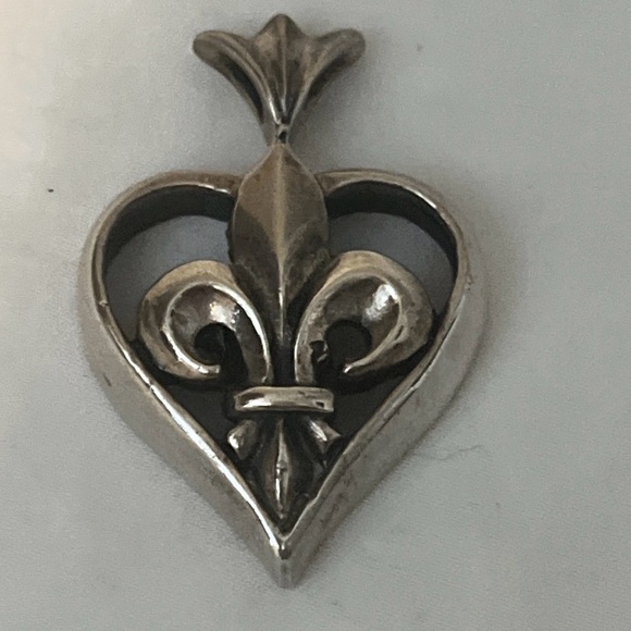 KING BABY Fleur de lis Heart vintage 925 Sterling Silver pendant valentine gift!